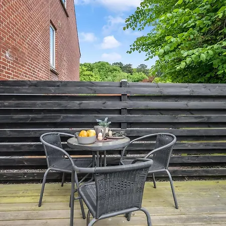 Anetta - 300m From The Sea By Interhome *