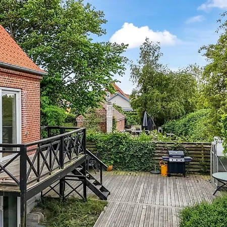 Anetta - 300m From The Sea By Interhome