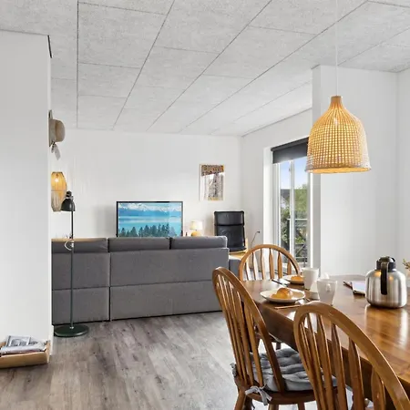 Anetta - 300m From The Sea By Interhome *